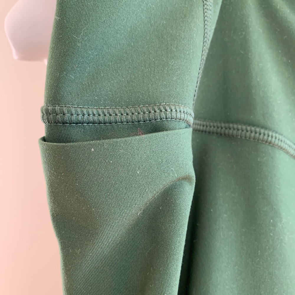 Green Zella high waist 7/8 yoga leggings. Side pockets. NWT. Size XXL.
